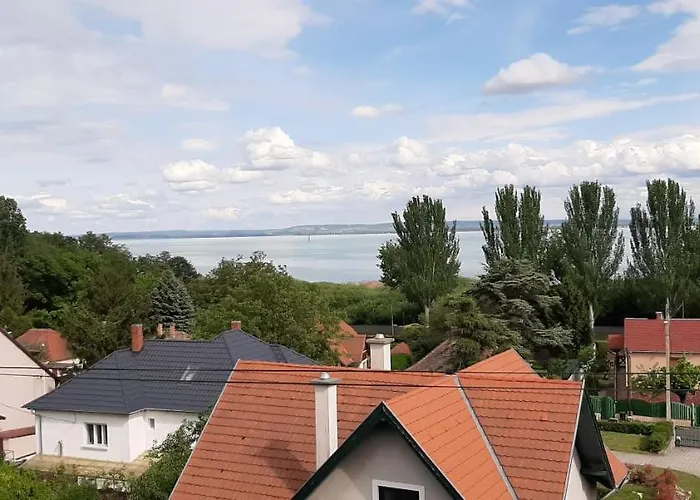 Nagy Vendeghaz Gæstehus Badacsonytomaj